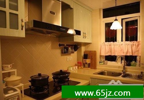 浪漫温馨小复式楼装修效果图,打造80后帅哥美女们青睐的潮流复式设计
